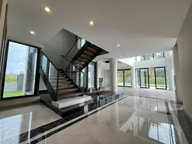 4+1 villa in Doshemealti - Antalya area 