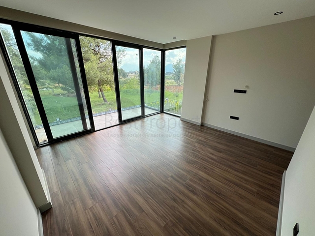 4+1 villa in Doshemealti - Antalya area 