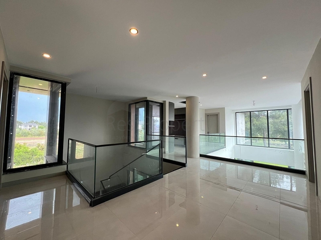 4+1 villa in Doshemealti - Antalya area 