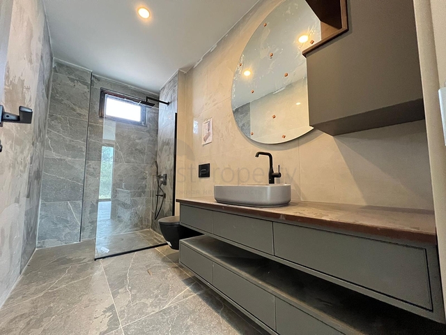 4+1 villa in Doshemealti - Antalya area 