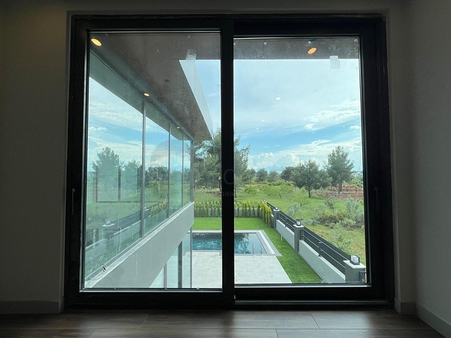 4+1 villa in Doshemealti - Antalya area 