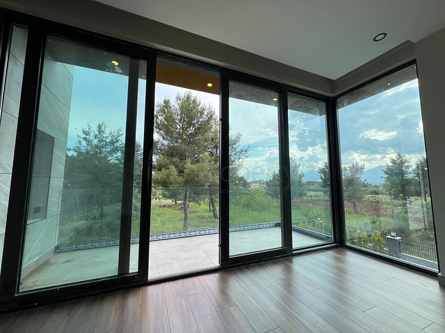 4+1 villa in Doshemealti - Antalya area 