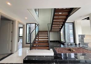 4+1 villa in Doshemealti - Antalya area 