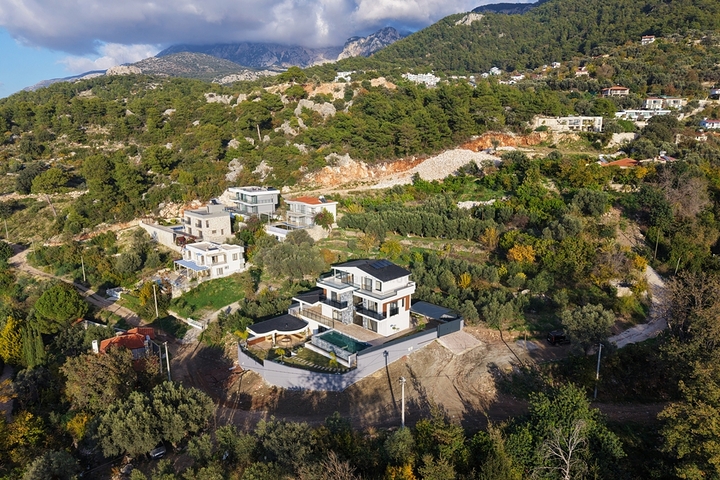 6+1 villa in Fethiye - Antalya area 