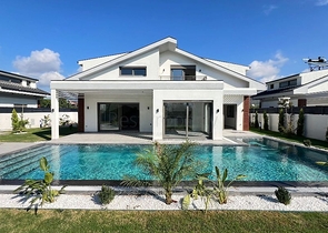 New 3+1 Villas in Fethiye Near the Sea from Developer