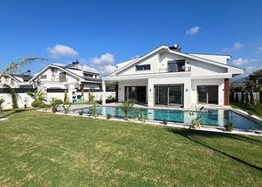 New 3+1 Villas in Fethiye Near the Sea from Developer