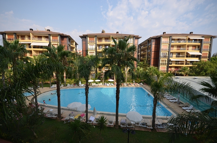 Luxury property next to the sea and beach: Selcuklu Konaklari project in Alanya