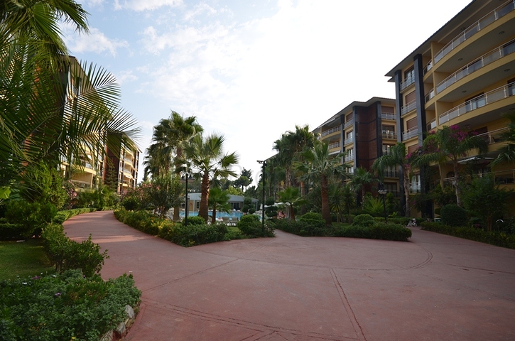 Luxury property next to the sea and beach: Selcuklu Konaklari project in Alanya