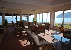 Luxury property next to the sea and beach: Selcuklu Konaklari project in Alanya