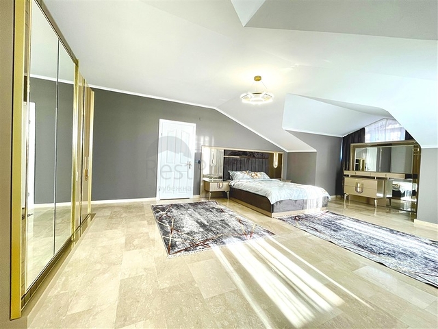 3+1 penthouse in Oba district