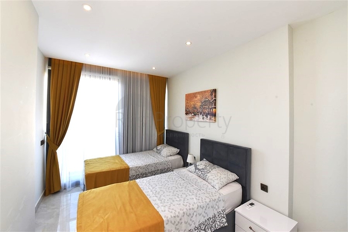 Two-bedroom apartment with panoramic sea view