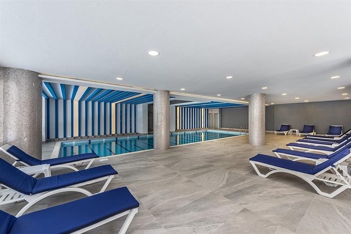 Two-bedroom apartment with panoramic sea view