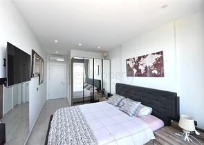 Two-bedroom apartment with panoramic sea view