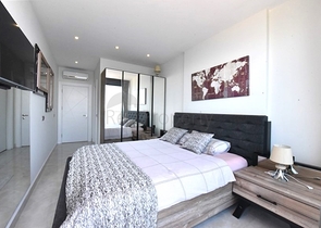 Two-bedroom apartment with panoramic sea view