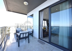 Two-bedroom apartment with panoramic sea view