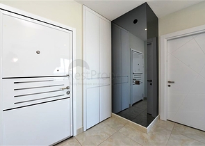 Two-bedroom apartment with panoramic sea view