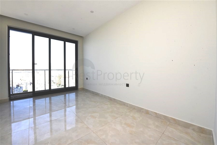 Huge 3+1 view apartment on the first coastline