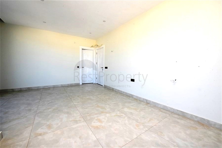 Huge 3+1 view apartment on the first coastline