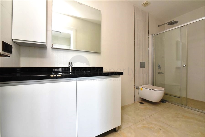 Huge 3+1 view apartment on the first coastline