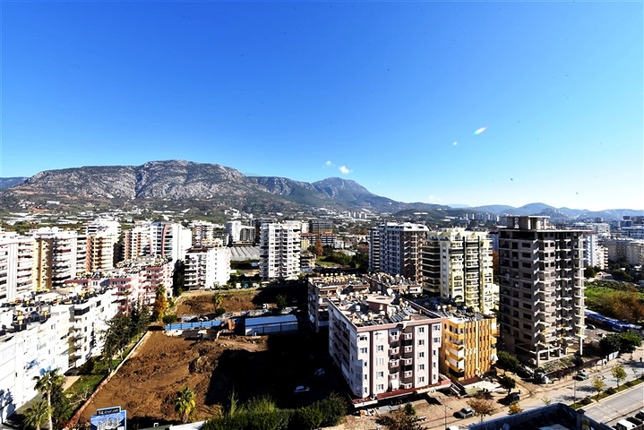 Huge 3+1 view apartment on the first coastline
