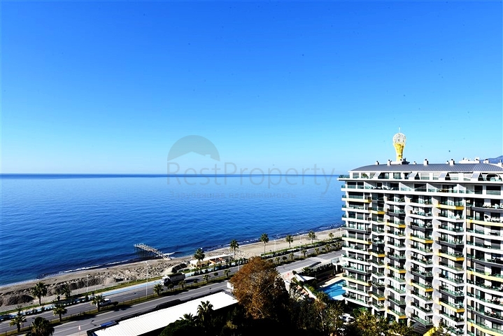 Huge 3+1 view apartment on the first coastline