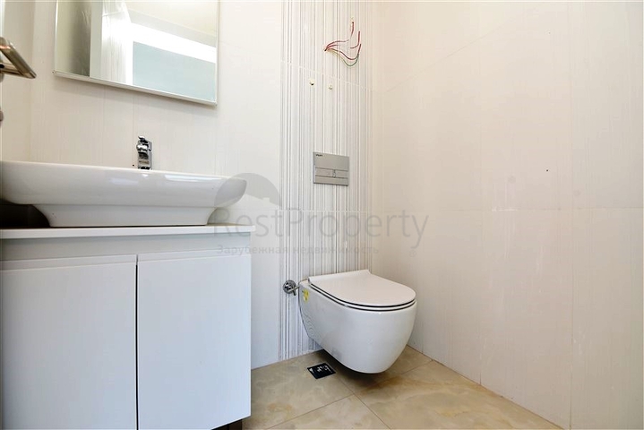 Huge 3+1 view apartment on the first coastline