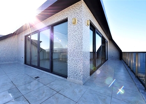 Huge 3+1 view apartment on the first coastline