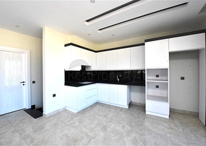 Huge 3+1 view apartment on the first coastline