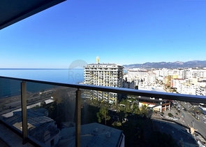 Huge 3+1 view apartment on the first coastline