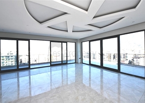 Huge 3+1 view apartment on the first coastline