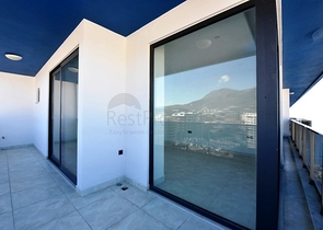 Huge 3+1 view apartment on the first coastline