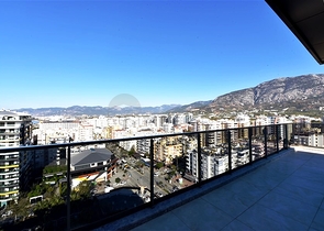 Huge 3+1 view apartment on the first coastline