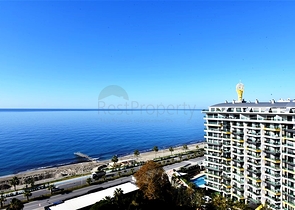 Huge 3+1 view apartment on the first coastline