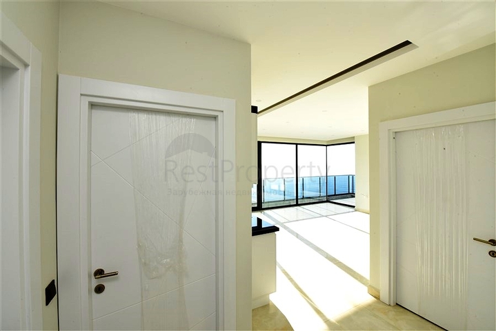 2+1 apartment with panoramic sea view in Mahmutlar area