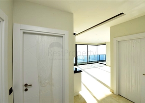 2+1 apartment with panoramic sea view in Mahmutlar area