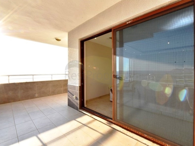 Spacious two-bedroom apartment on the first coastline