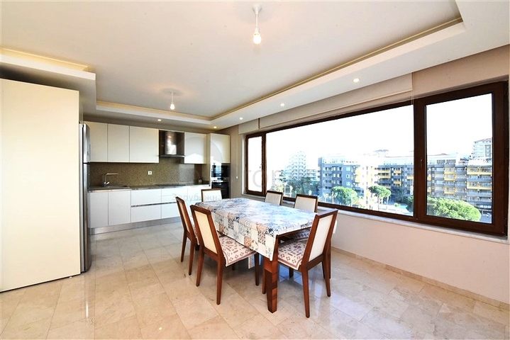 Spacious two-bedroom apartment on the first coastline