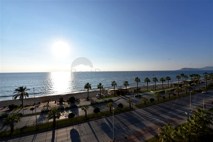 Spacious two-bedroom apartment on the first coastline