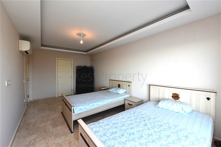 Spacious two-bedroom apartment on the first coastline