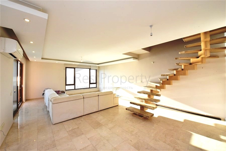 Spacious two-bedroom apartment on the first coastline