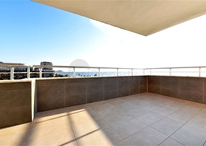 Spacious two-bedroom apartment on the first coastline