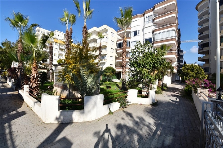 Cozy 2+1 apartment with sea view in Tosmura