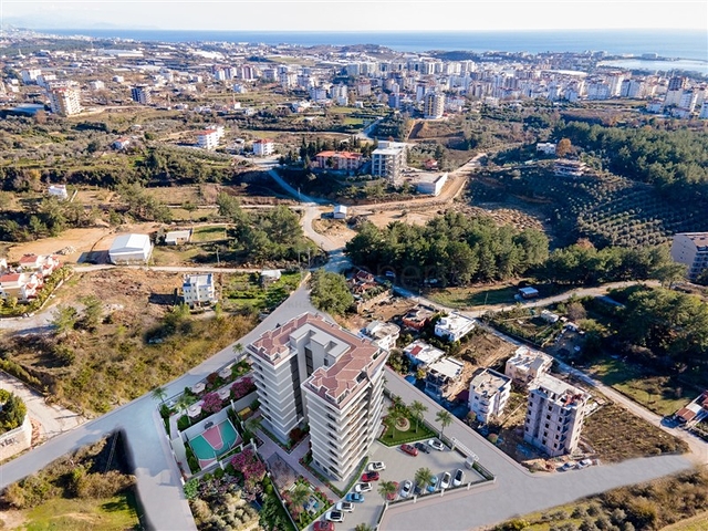 1+1 apartment in a complex under construction in Avsallar