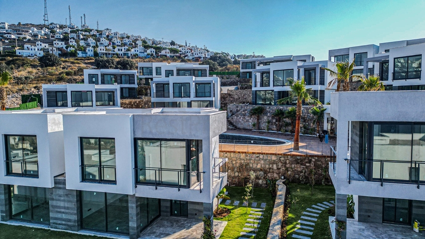 A new complex with panoramic sea views in a cozy location in Yalikavak district.