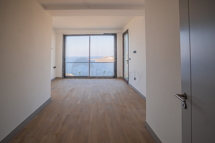 A new complex with panoramic sea views in a cozy location in Yalikavak district.