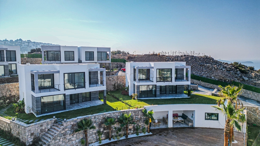 A new complex with panoramic sea views in a cozy location in Yalikavak district.