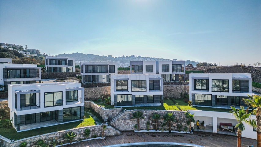 A new complex with panoramic sea views in a cozy location in Yalikavak district.