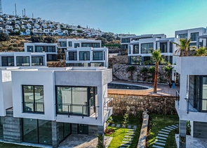 A new complex with panoramic sea views in a cozy location in Yalikavak district.