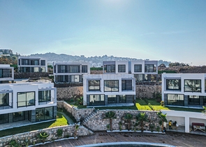 A new complex with panoramic sea views in a cozy location in Yalikavak district.