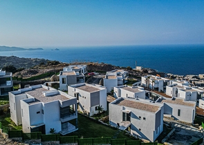 A new complex with panoramic sea views in a cozy location in Yalikavak district.